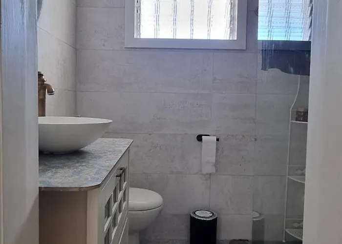 Tropical Leaves Puerto De La Cruz Tenerife 로스 레알레호스